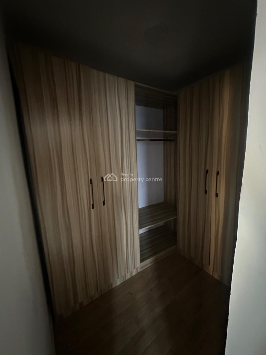 Standard 3bedroom Apartment at Lekki, in an Estate, at Ilasan, Lekki Lagos, Ilasan, Lekki, Lagos, Flat / Apartment for Sale