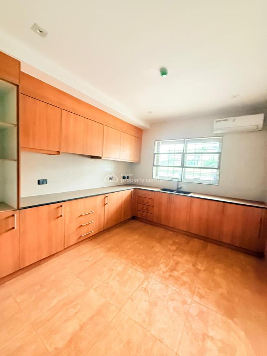 4 Bedroom Terrace Duplex with a Room Bq, Wuse 2, Abuja, Terraced Duplex for Sale