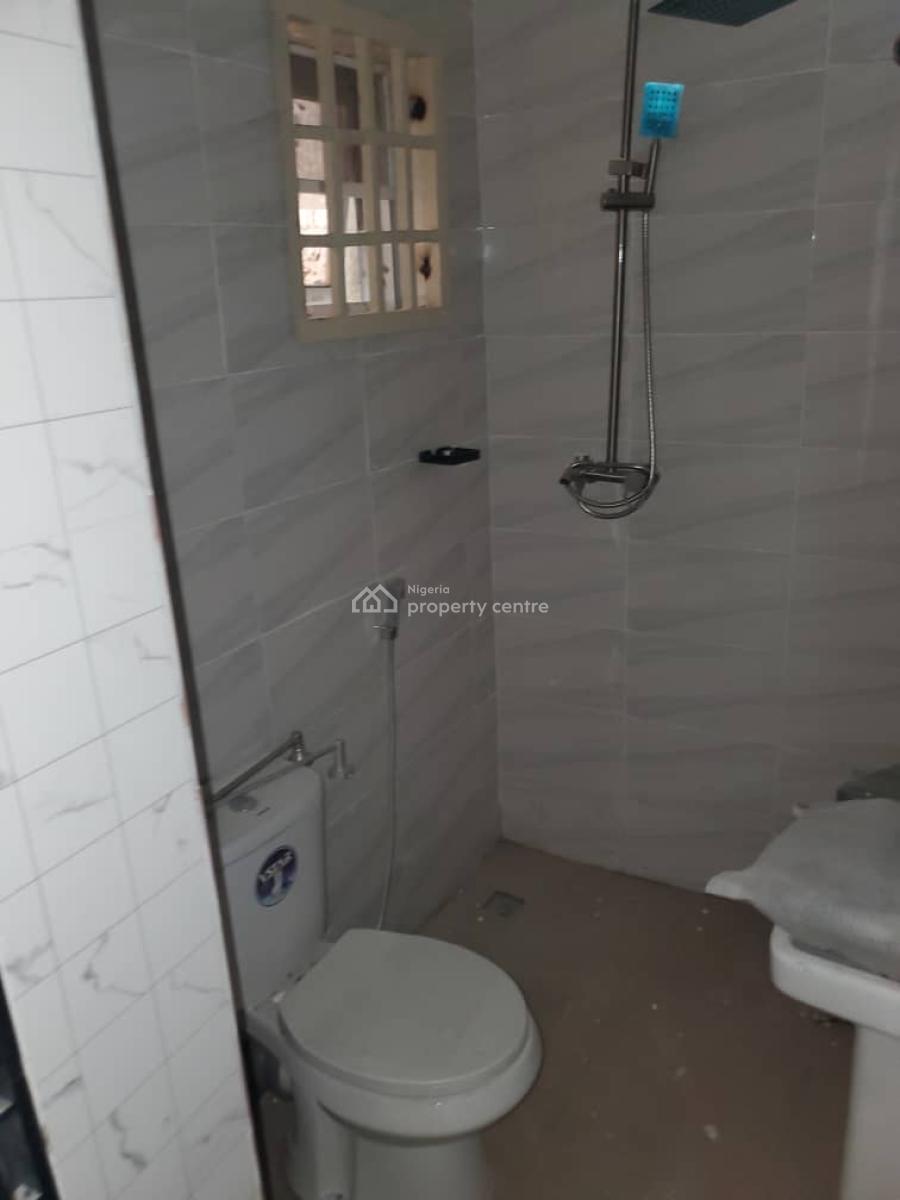 Clean 2 Bedroom, Naf Valley Estate, Asokoro District, Abuja, Flat / Apartment for Rent
