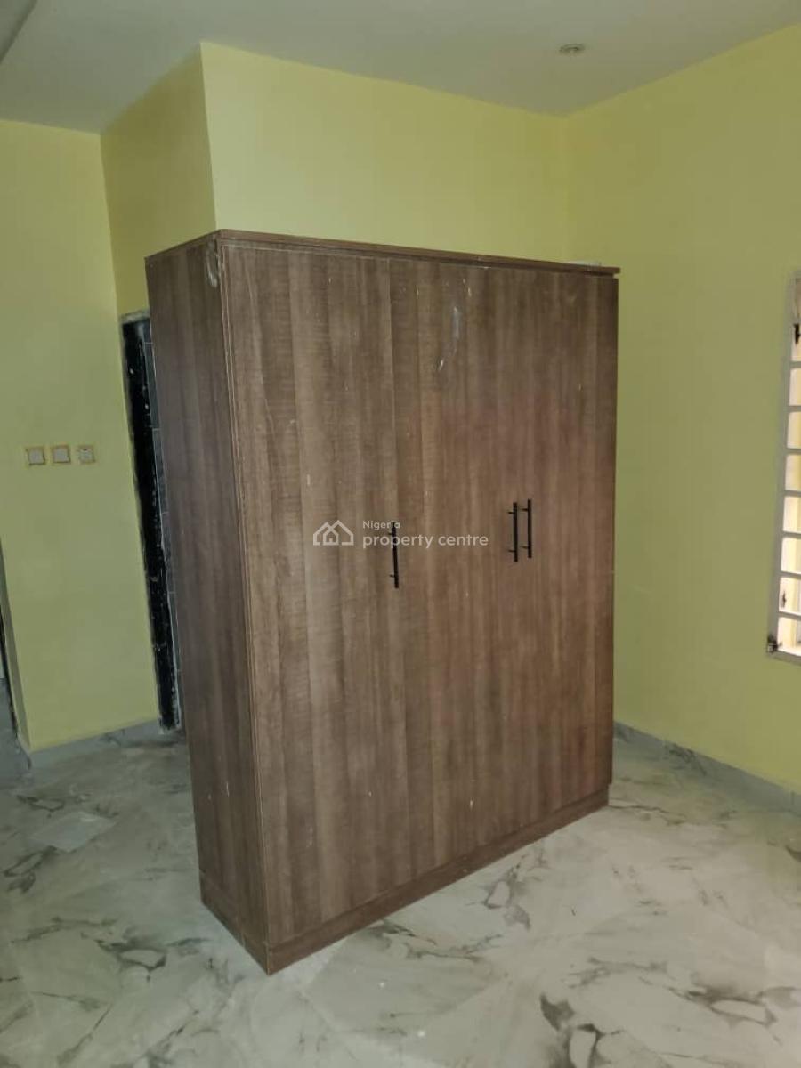 Clean 2 Bedroom, Naf Valley Estate, Asokoro District, Abuja, Flat / Apartment for Rent