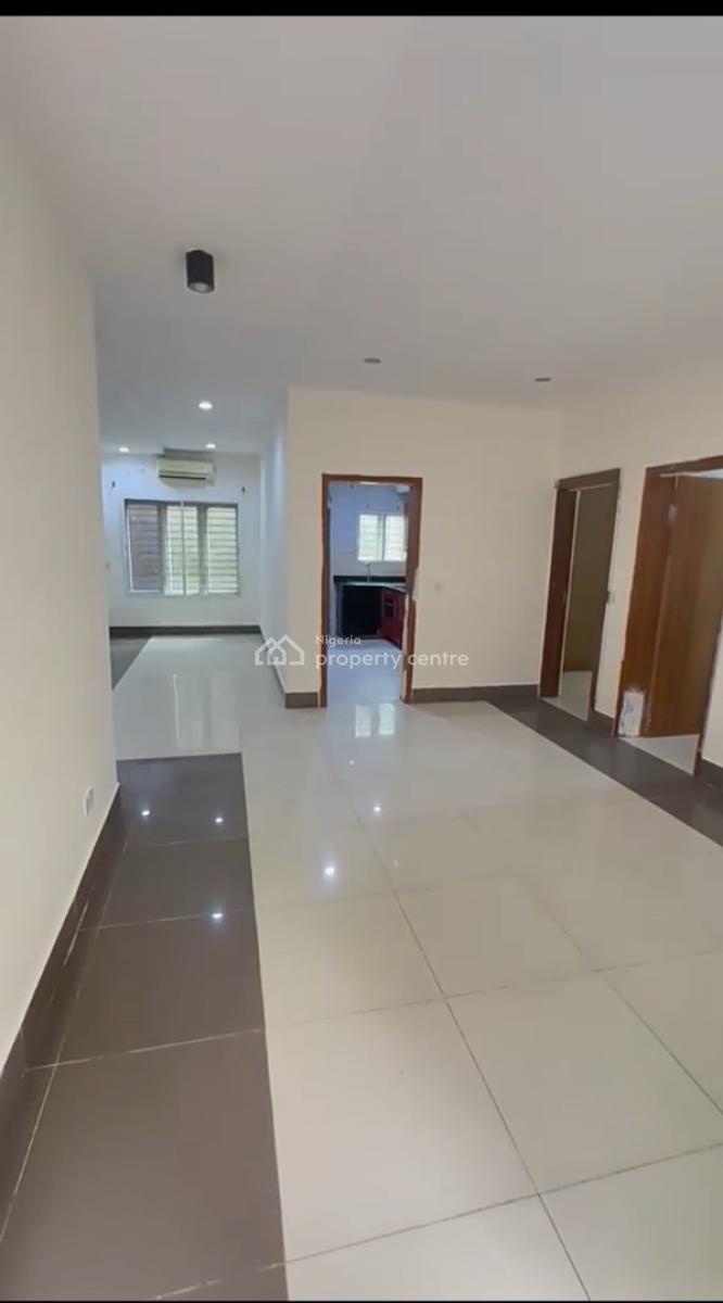 2 Units of Spacious and Clean 2 Bedroom Apartment (upstairs), Oniru Estate, Oniru, Victoria Island (vi), Lagos, Flat / Apartment for Rent