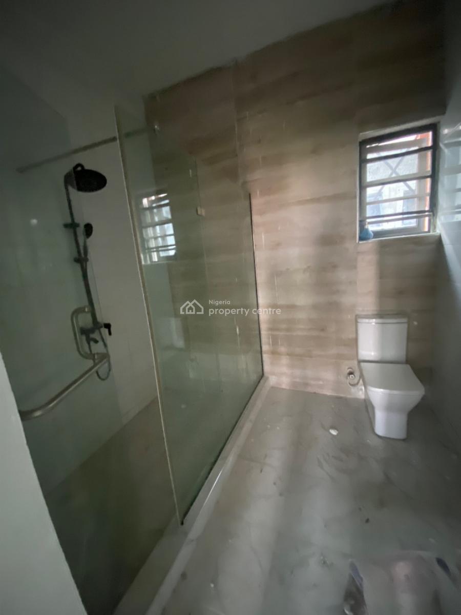 Luxury Newly Touched 4 Bedroom Semi Detached with Gate, Chevron , Comes with Bq and Private Gate ., Lekki, Lagos, Semi-detached Duplex for Rent