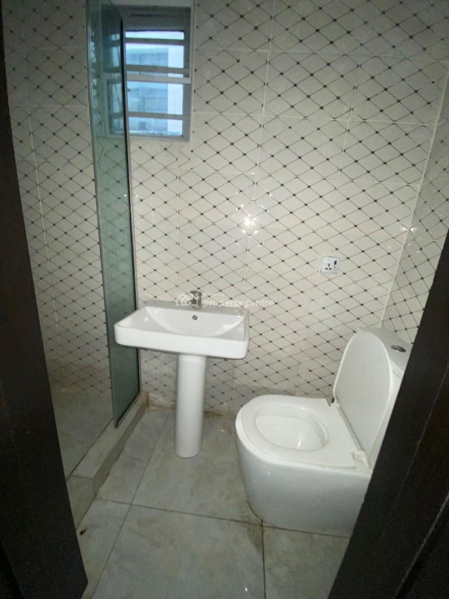 Luxury Standard Room Shared Apartment, Chevron , in a Secured Flood Free Estate, Lekki, Lagos, Self Contain (single Rooms) for Rent