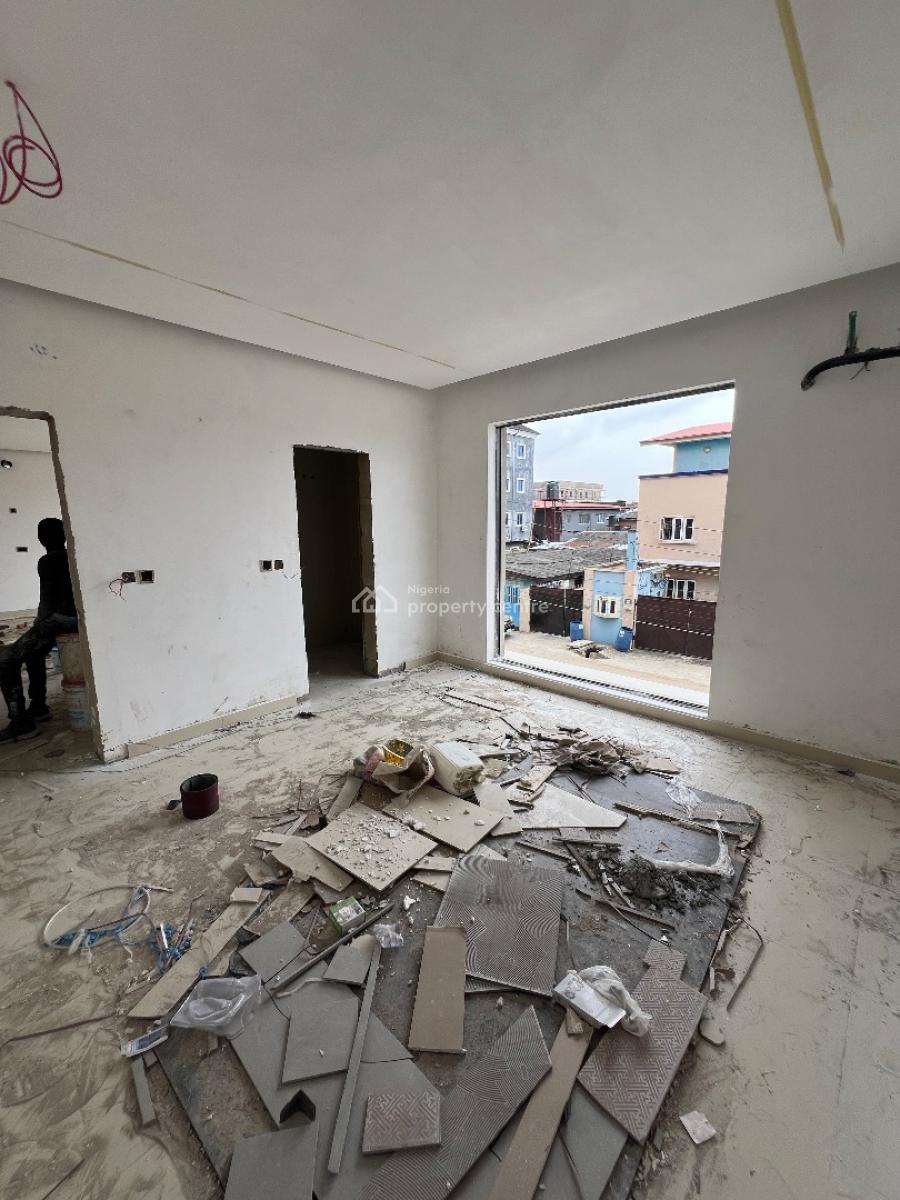 Lovely Built Studio Apartment in a Higher Return Investment Location, Akoka, Yaba, Lagos, Self Contain (single Rooms) for Sale