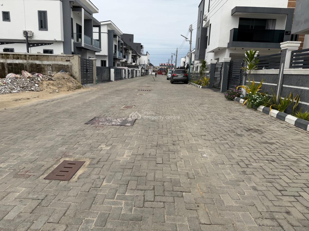 Aesthetically Pleasing 5 Bedroom Detached Duplex with a Bq and Pool, Chevron, Lekki, Lagos, Detached Duplex for Sale