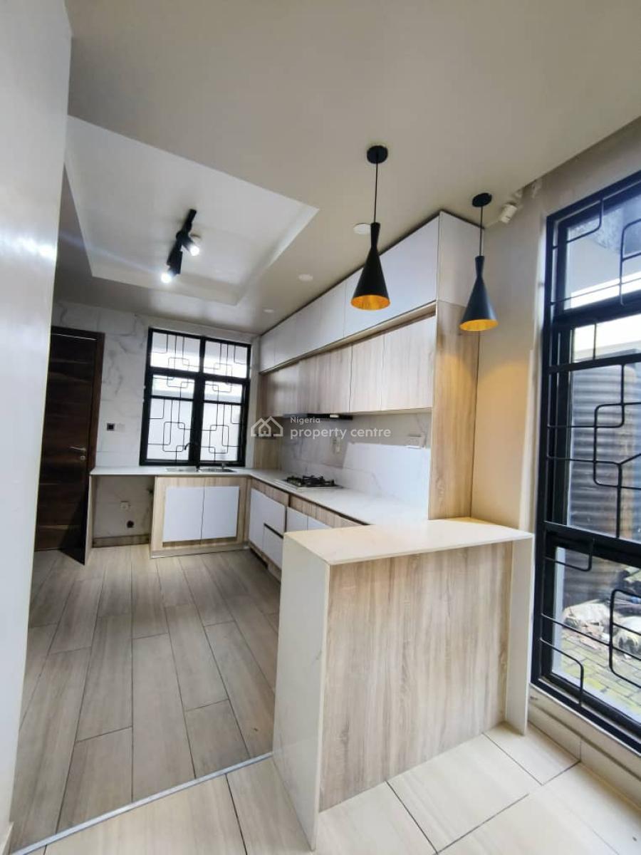 Luxury 4 Bedroom Terrace Duplex Plus Bq, Lekki Phase 1, Lekki, Lagos, Terraced Duplex for Rent