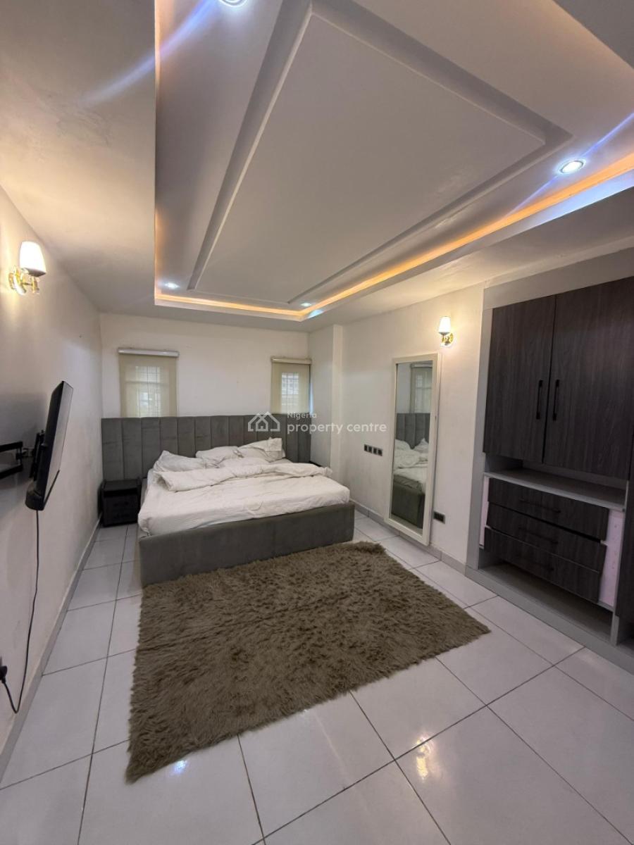 a Specious 2bedroom Fully Furnished with Balcony, Gilmor, Jahi, Abuja, Flat / Apartment for Rent