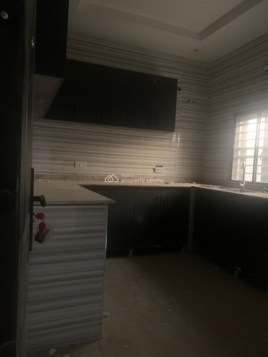 Luxury 2-bedroom Flat with Modern Facility, Jubilation Road, Maitama 2, Maitama District, Abuja, Flat / Apartment for Rent