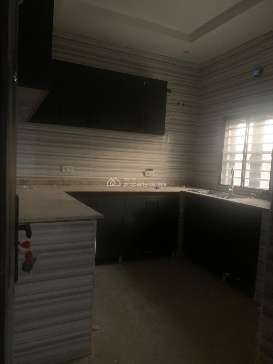 Luxury 2-bedroom Flat with Modern Facility, Jubilation Road, Maitama 2, Maitama District, Abuja, Flat / Apartment for Rent