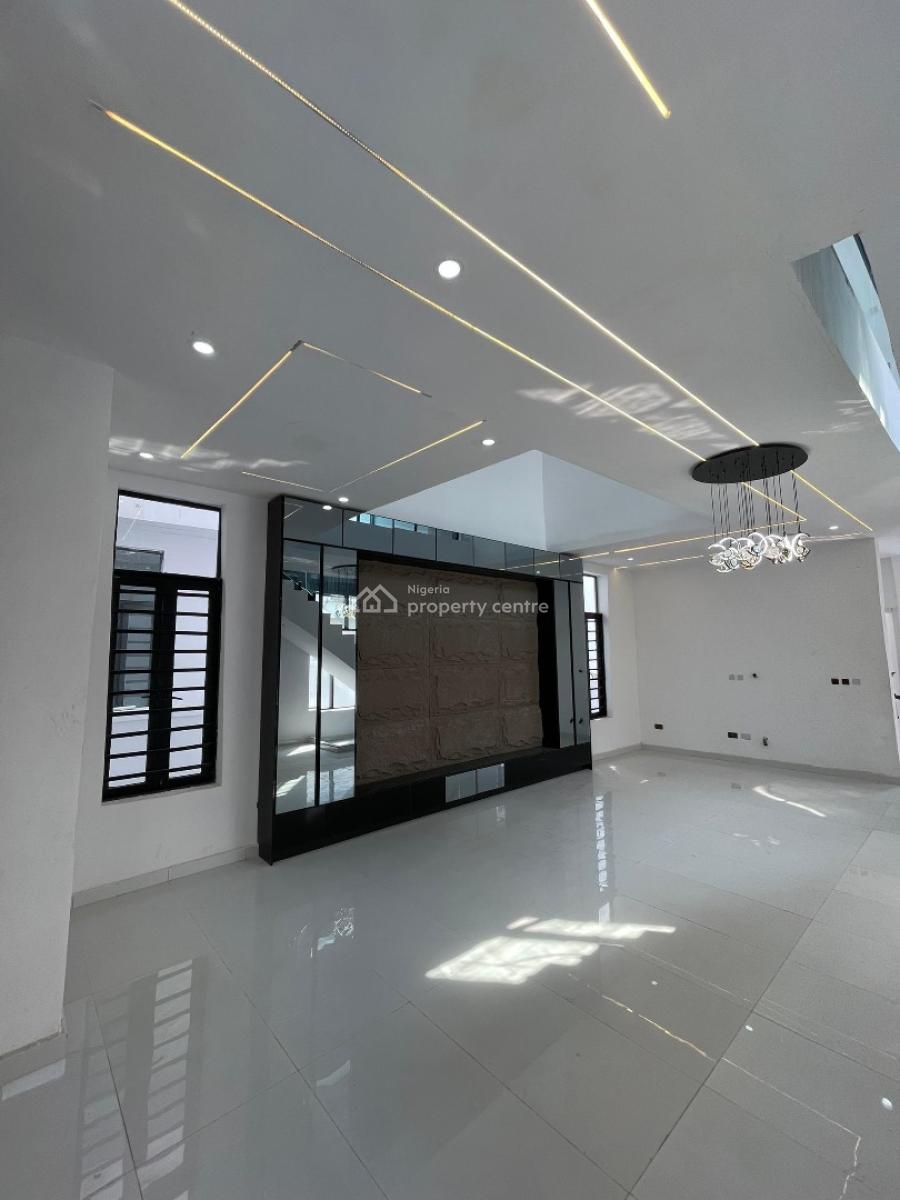 5 Bedroom Contemporary Home in a Gated Estate, After The Chevron Toll Gate, Chevron Axis, Lekki, Lagos, Detached Duplex for Sale