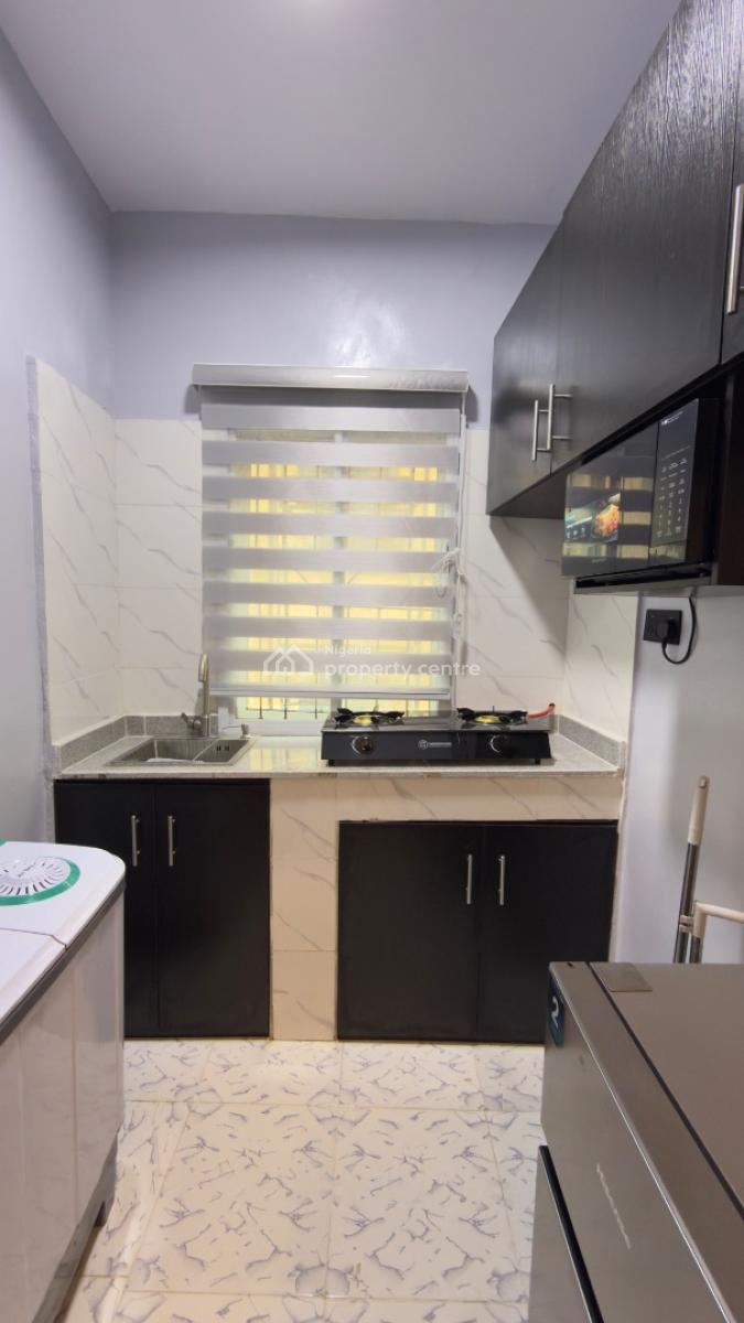 Luxury 2 Bed Apartment, Shyllon Street, Ilupeju, Lagos, Flat / Apartment Short Let