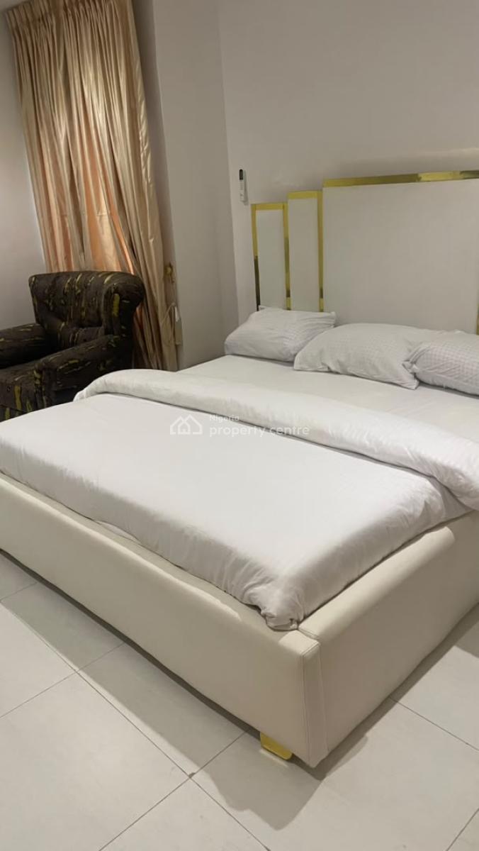 Cozy 2bedroom in Ikeja, 132 Obafemi Awolowo Way, Alausa, Alausa, Ikeja, Lagos, Flat / Apartment Short Let