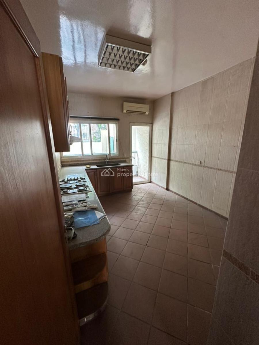 3-bedroom Flat with En Suite Bathrooms., Old Ikoyi, Old Ikoyi, Ikoyi, Lagos, Block of Flats for Sale