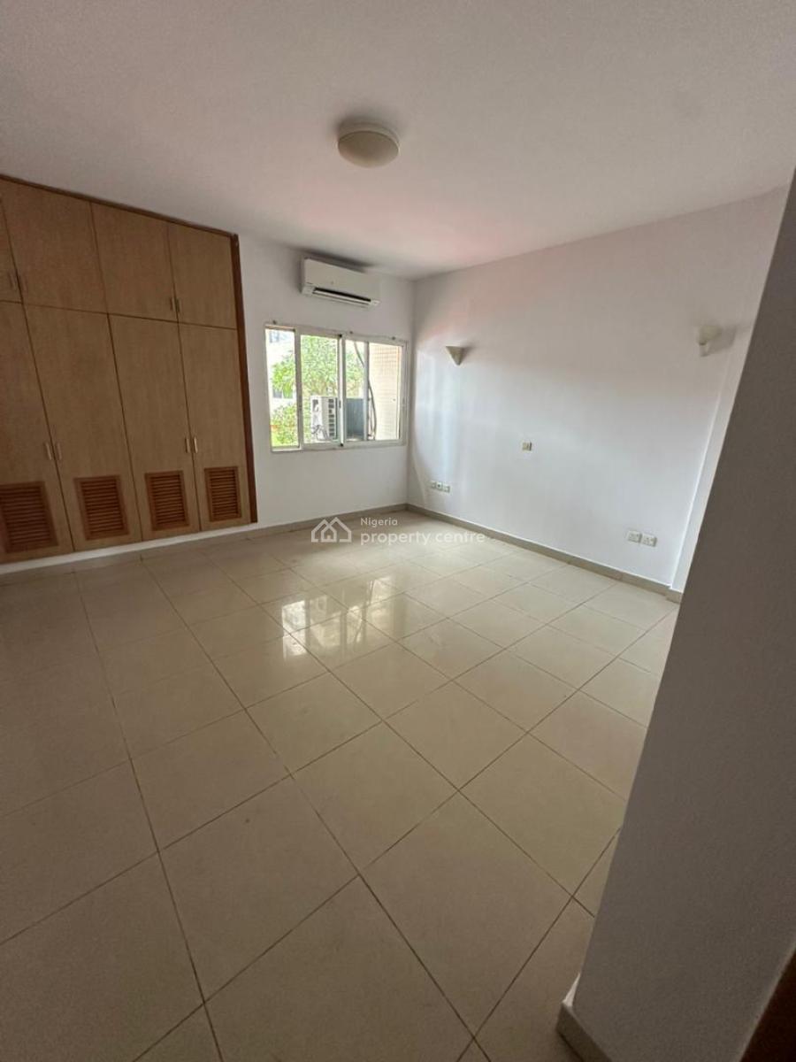 3-bedroom Flat with En Suite Bathrooms., Old Ikoyi, Old Ikoyi, Ikoyi, Lagos, Block of Flats for Sale