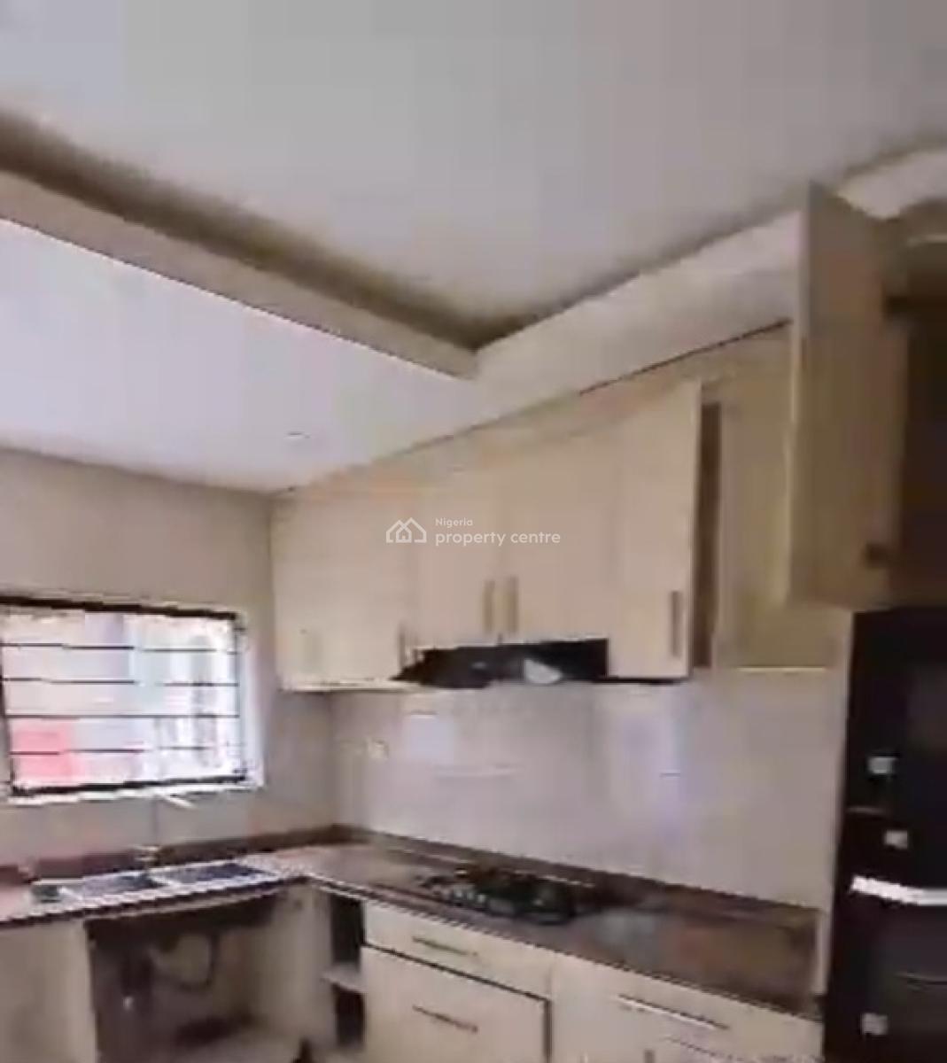 4 Bedroom Terrace Corner Piece with Bq, Guzape District, Abuja, Terraced Duplex for Sale
