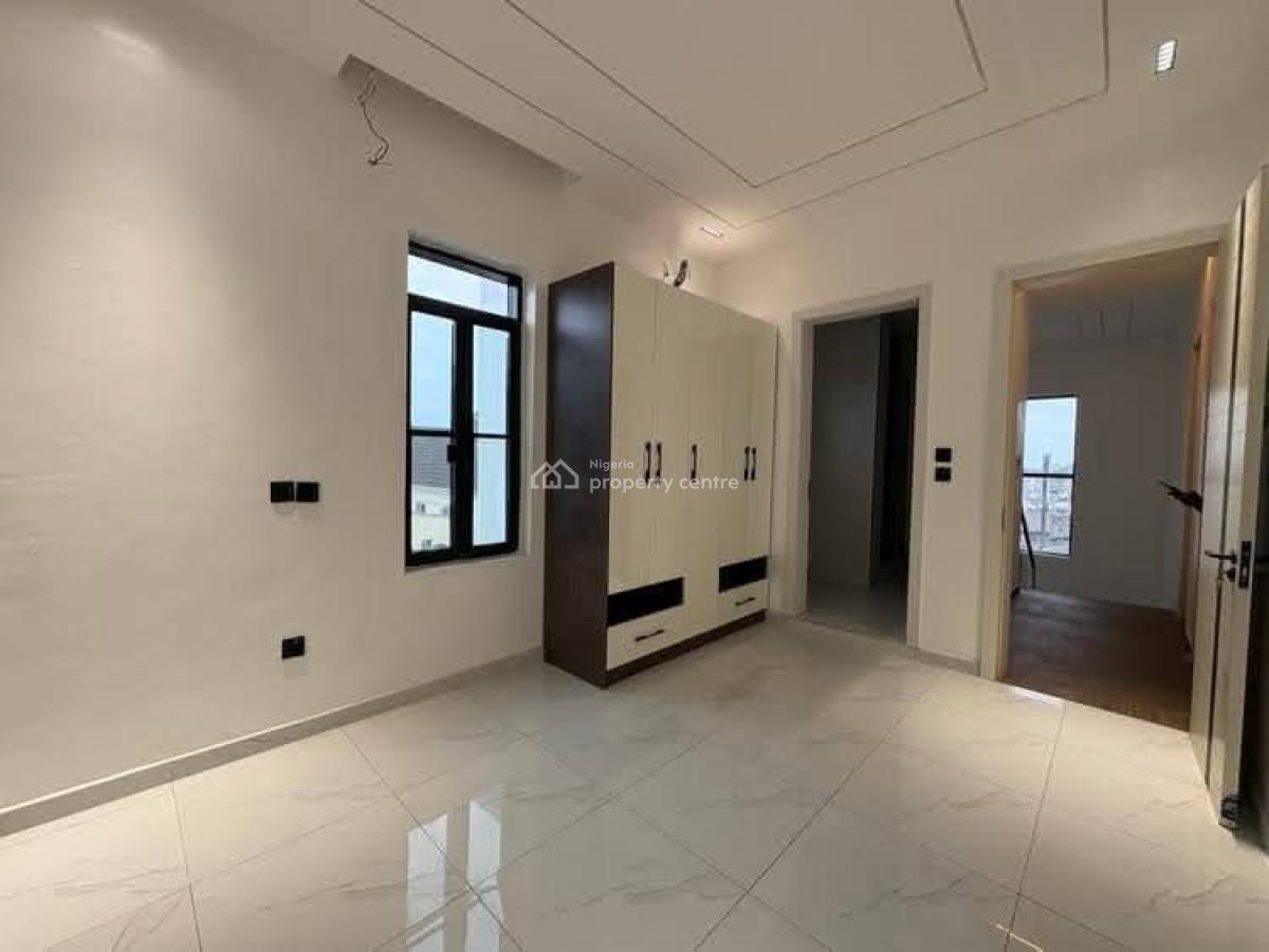 Spacious and Tastefully Finished 5 Bedroom Duplex, Secured and Serene Area, Osapa, Lekki, Lagos, Terraced Duplex for Sale