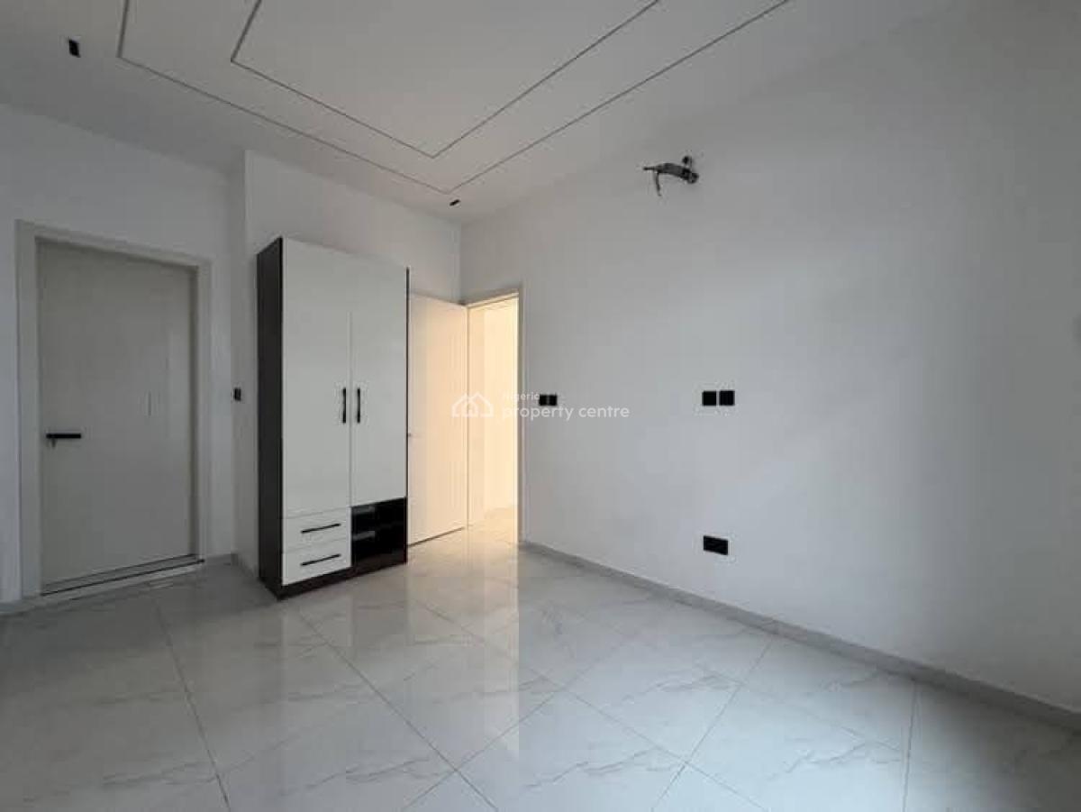 Spacious and Tastefully Finished 5 Bedroom Duplex, Secured and Serene Area, Osapa, Lekki, Lagos, Terraced Duplex for Sale