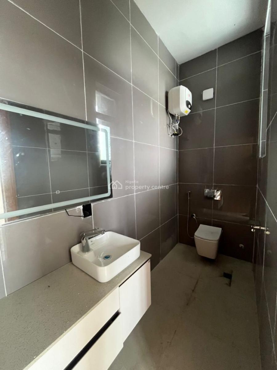 Luxury 2 Bedroom Apartment with Swimming Pool + Gym + Elevator, Lekki Phase 1, Lekki, Lagos, Flat / Apartment for Rent