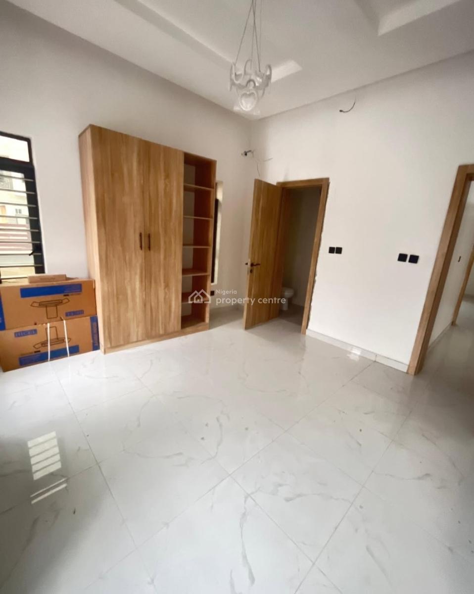 2 Bedroom Apartment, Abraham Adesanya, Ajah, Lagos, Block of Flats for Sale