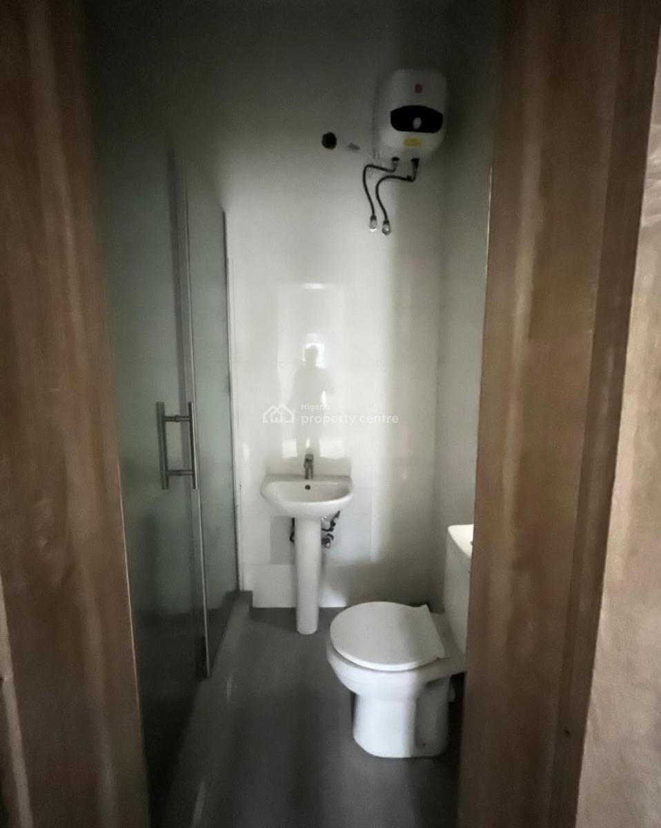 2 Bedroom Apartment, Abraham Adesanya, Ajah, Lagos, Block of Flats for Sale