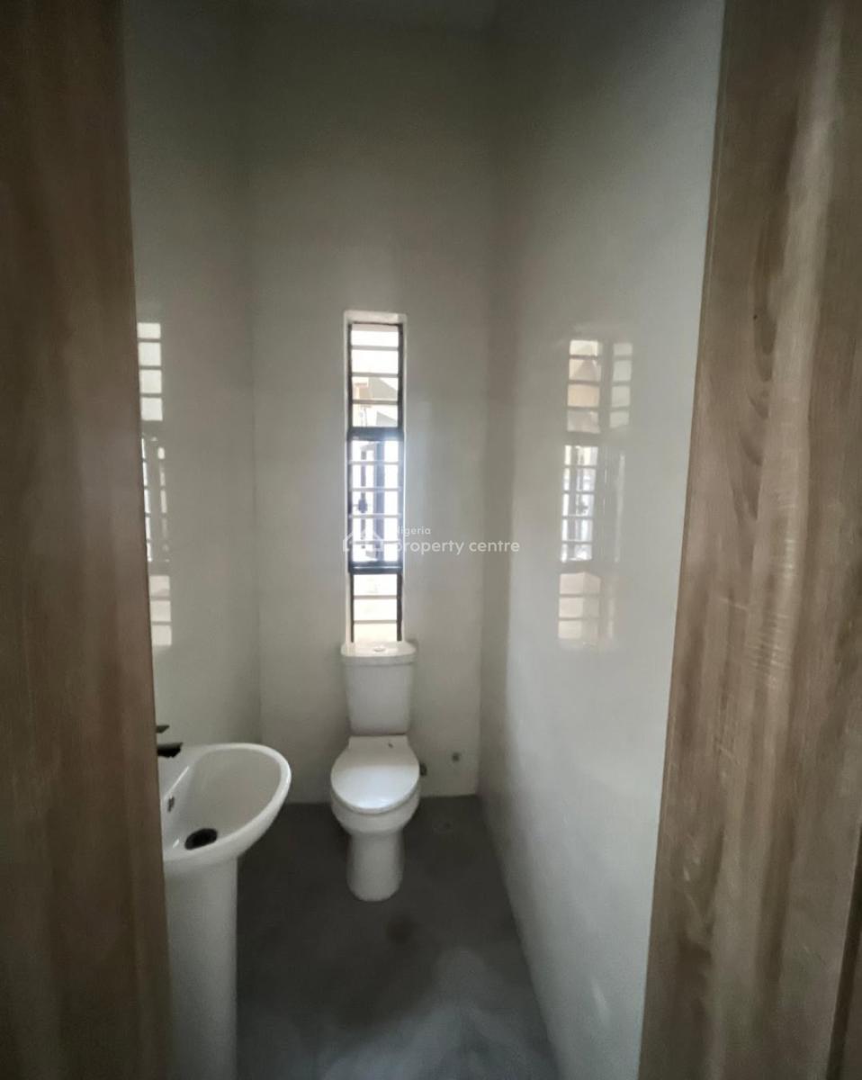 2 Bedroom Apartment, Abraham Adesanya, Ajah, Lagos, Block of Flats for Sale