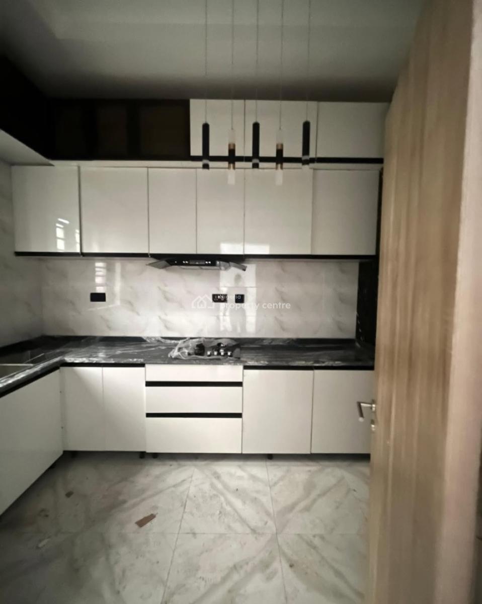 2 Bedroom Apartment, Abraham Adesanya, Ajah, Lagos, Block of Flats for Sale