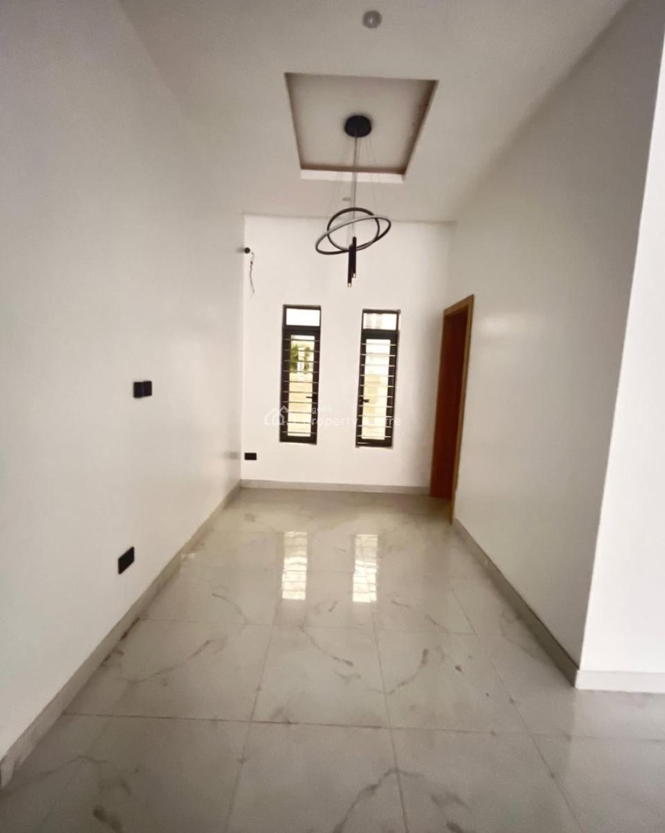 2 Bedroom Apartment, Abraham Adesanya, Ajah, Lagos, Block of Flats for Sale