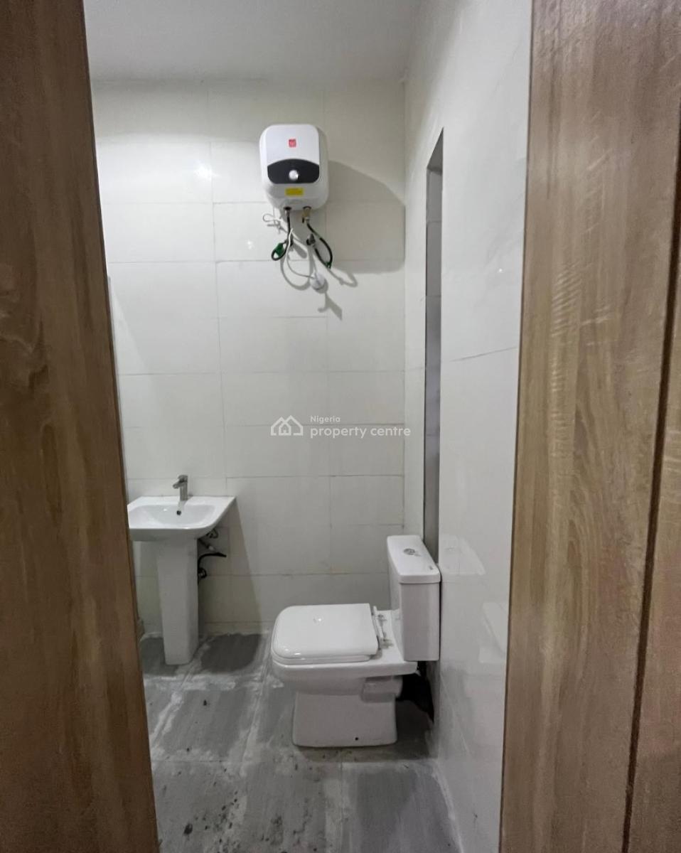 2 Bedroom Apartment, Abraham Adesanya, Ajah, Lagos, Flat / Apartment for Sale