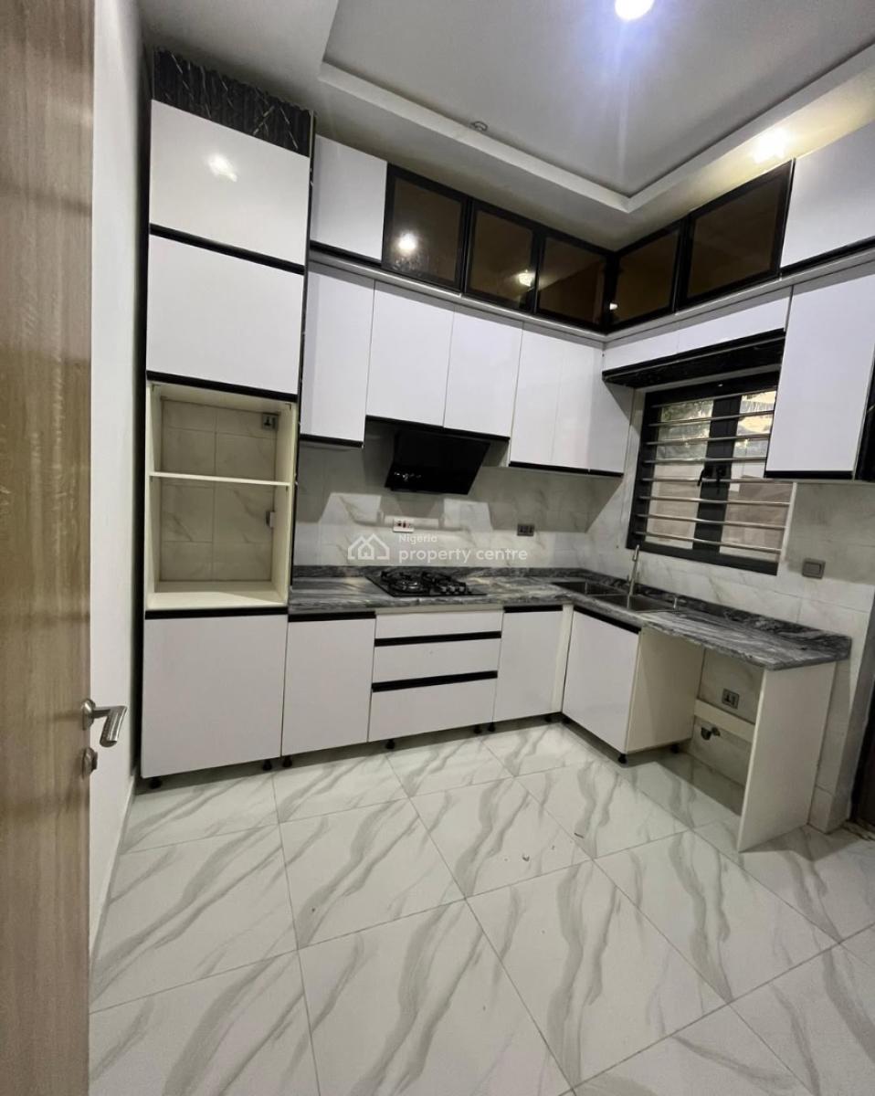 2 Bedroom Apartment, Abraham Adesanya, Ajah, Lagos, Flat / Apartment for Sale