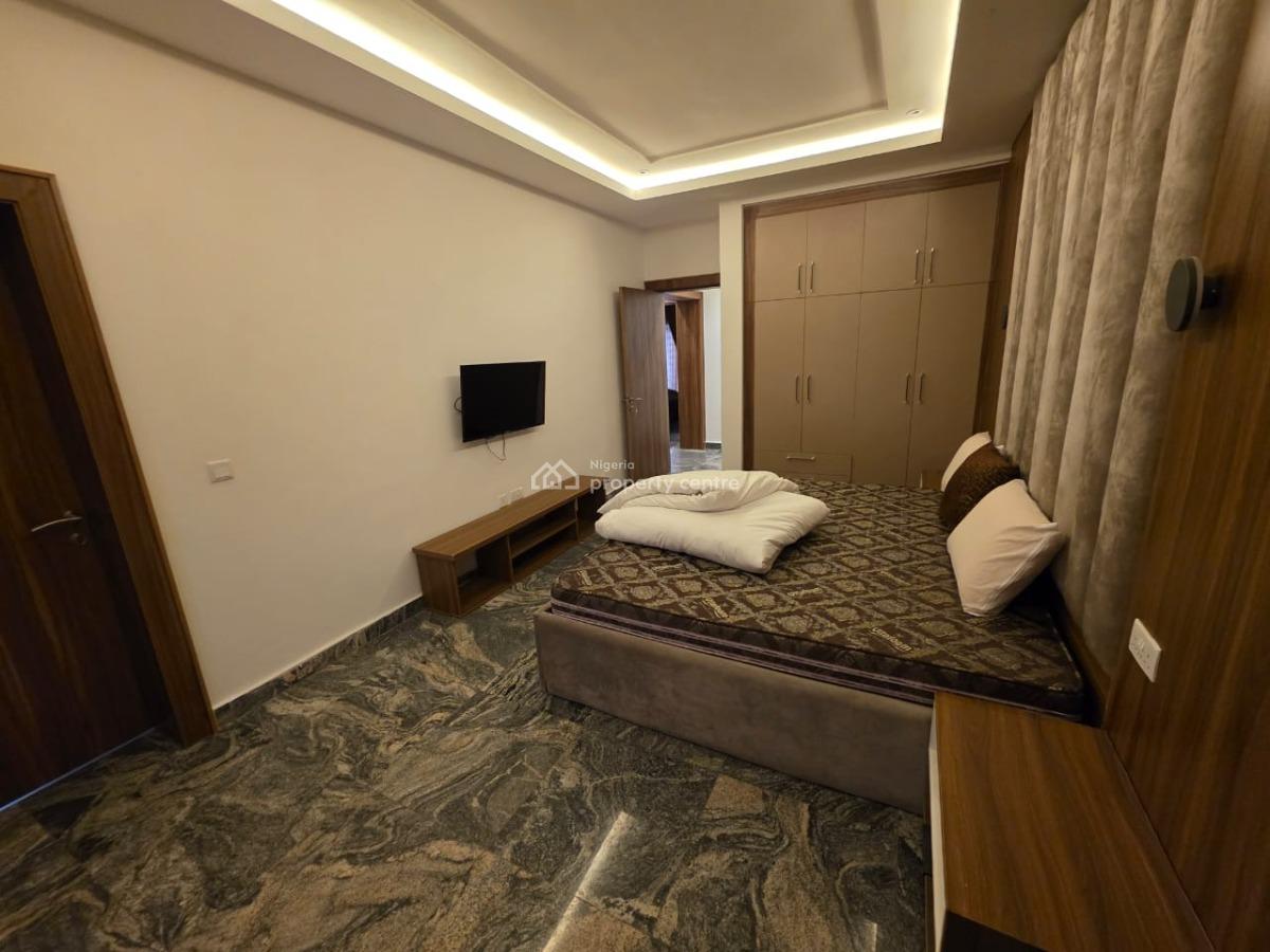 Furnished and Serviced 3 Bedroom Apartment with Bq, Zone 2, Wuse, Abuja, Flat / Apartment for Rent
