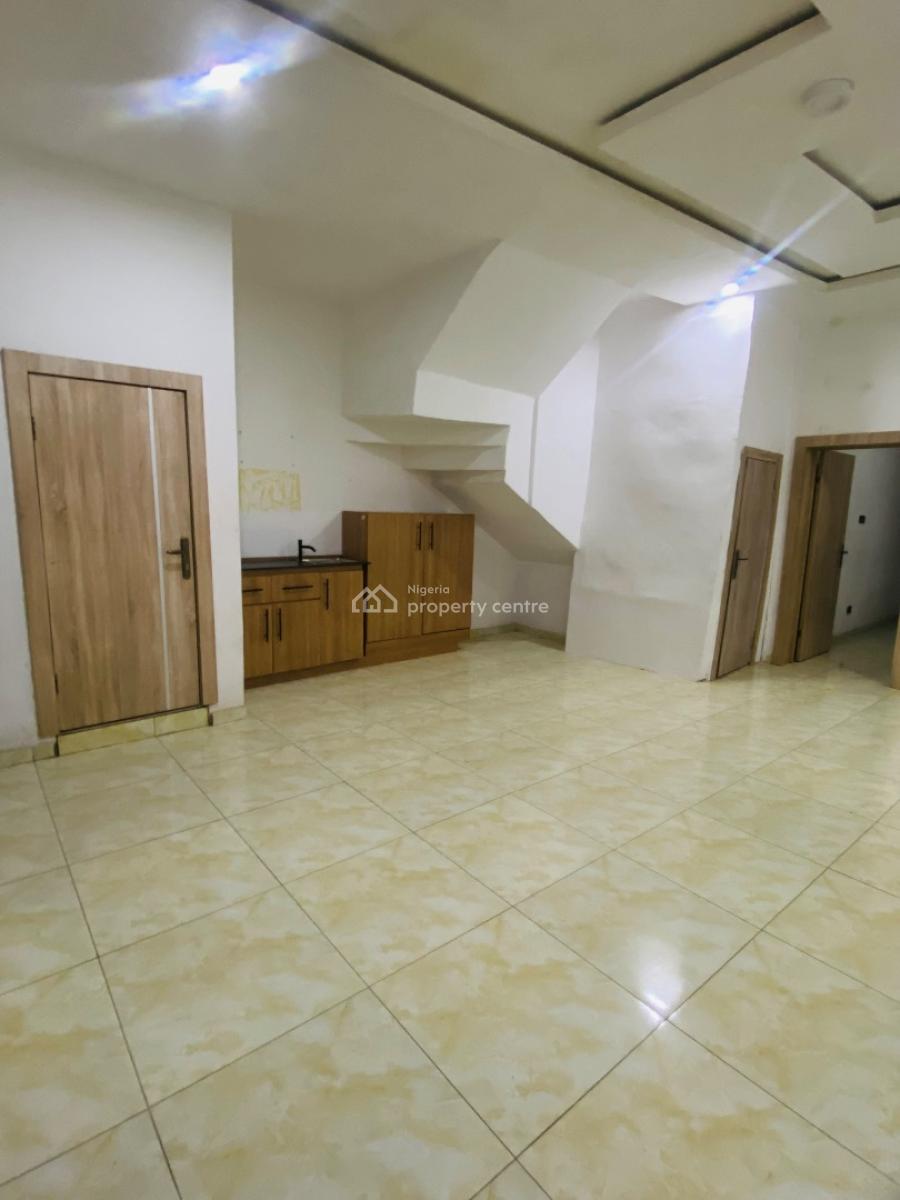Mini Flat, Royal Pine Estate, Gate 3, Orchid Road., Lekki Phase 2, Lekki, Lagos, Flat / Apartment for Rent