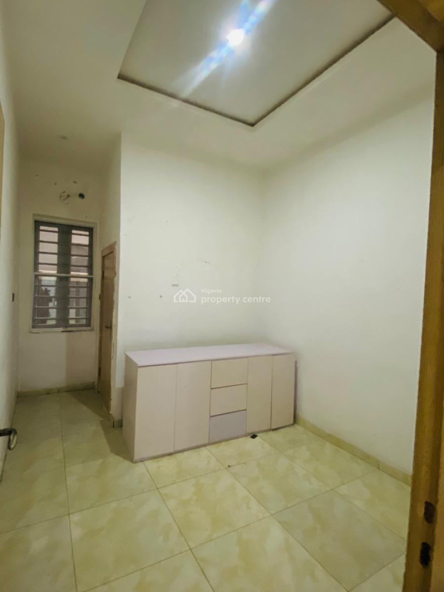 Mini Flat, Royal Pine Estate, Gate 3, Orchid Road., Lekki Phase 2, Lekki, Lagos, Flat / Apartment for Rent