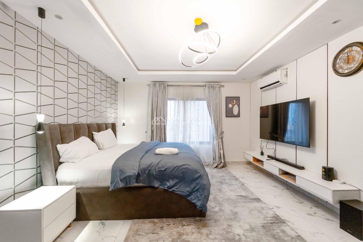 Luxury 3 Bedroom Apartment with Ps5, Water Cooperation, Victoria Island (vi), Lagos, Flat / Apartment Short Let