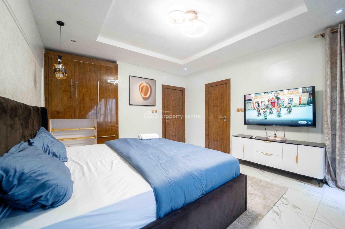 Luxury 3 Bedroom Apartment with Ps5, Water Cooperation, Victoria Island (vi), Lagos, Flat / Apartment Short Let