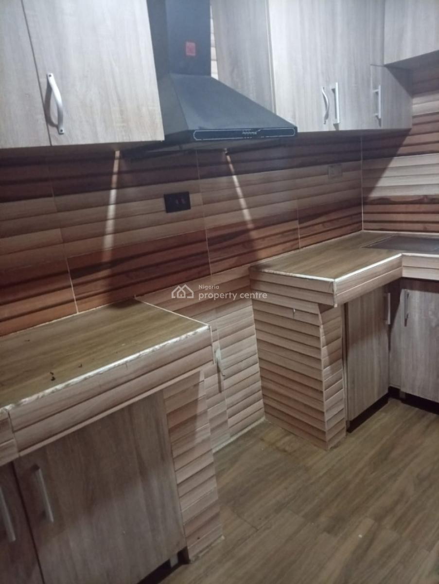 Well Maintained 2 Bedroom Apartment, Off Mobil Road, Ilaje, Ajah, Lagos, Flat / Apartment for Rent