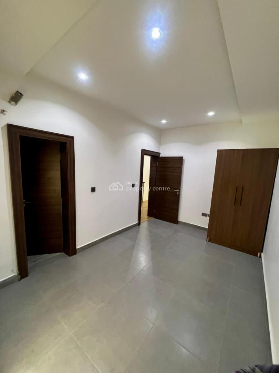 Luxury 4-bedroom Semi-detached, Kubwa, Abuja, Semi-detached Duplex for Sale