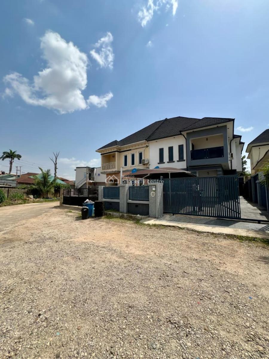 Luxury 4-bedroom Semi-detached, Kubwa, Abuja, Semi-detached Duplex for Sale