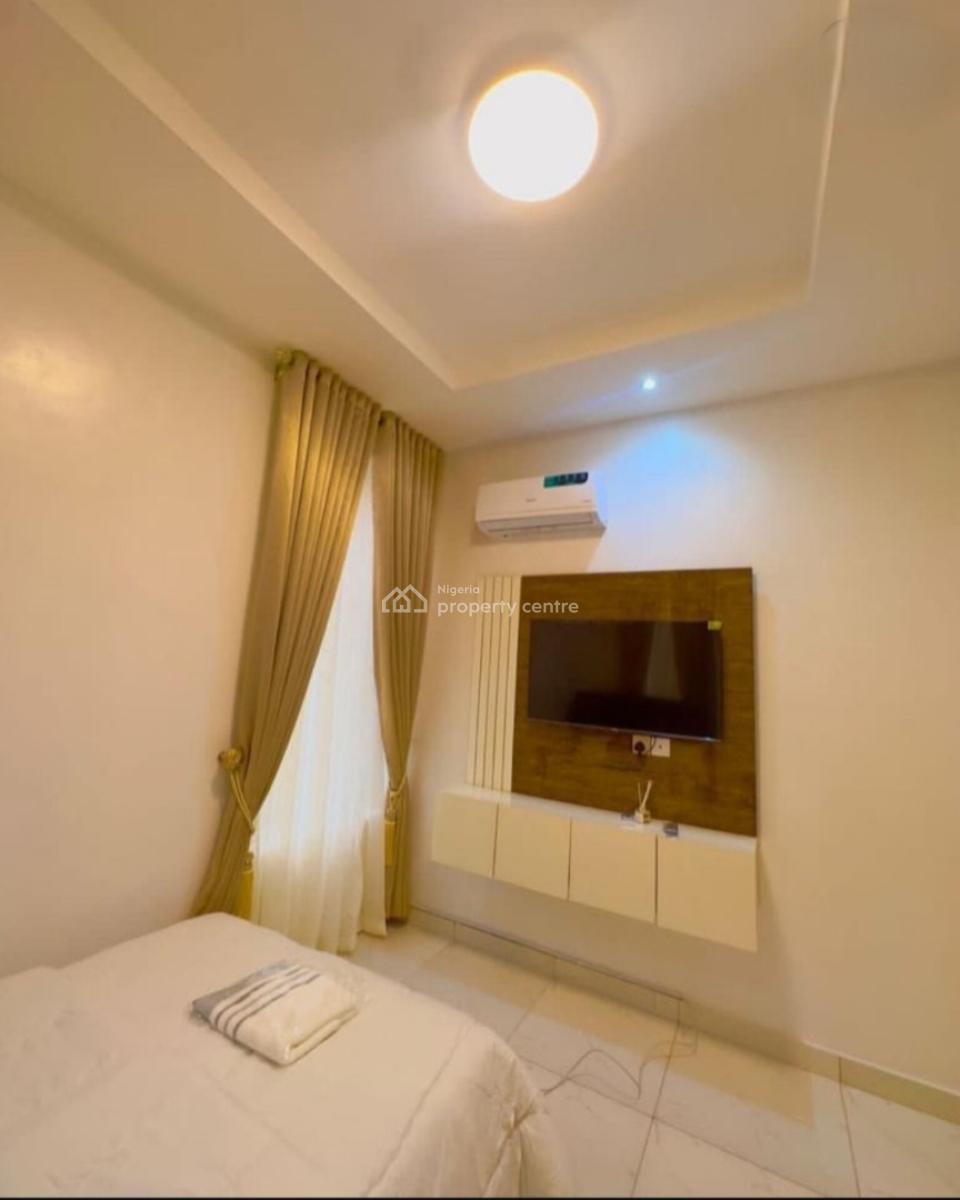 Fully Furnished 2 Bedroom Apartment, Ologolo, Lekki, Lagos, Block of Flats for Sale