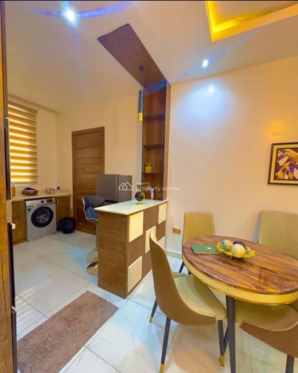 Fully Furnished 2 Bedroom Apartment, Ologolo, Lekki, Lagos, Block of Flats for Sale