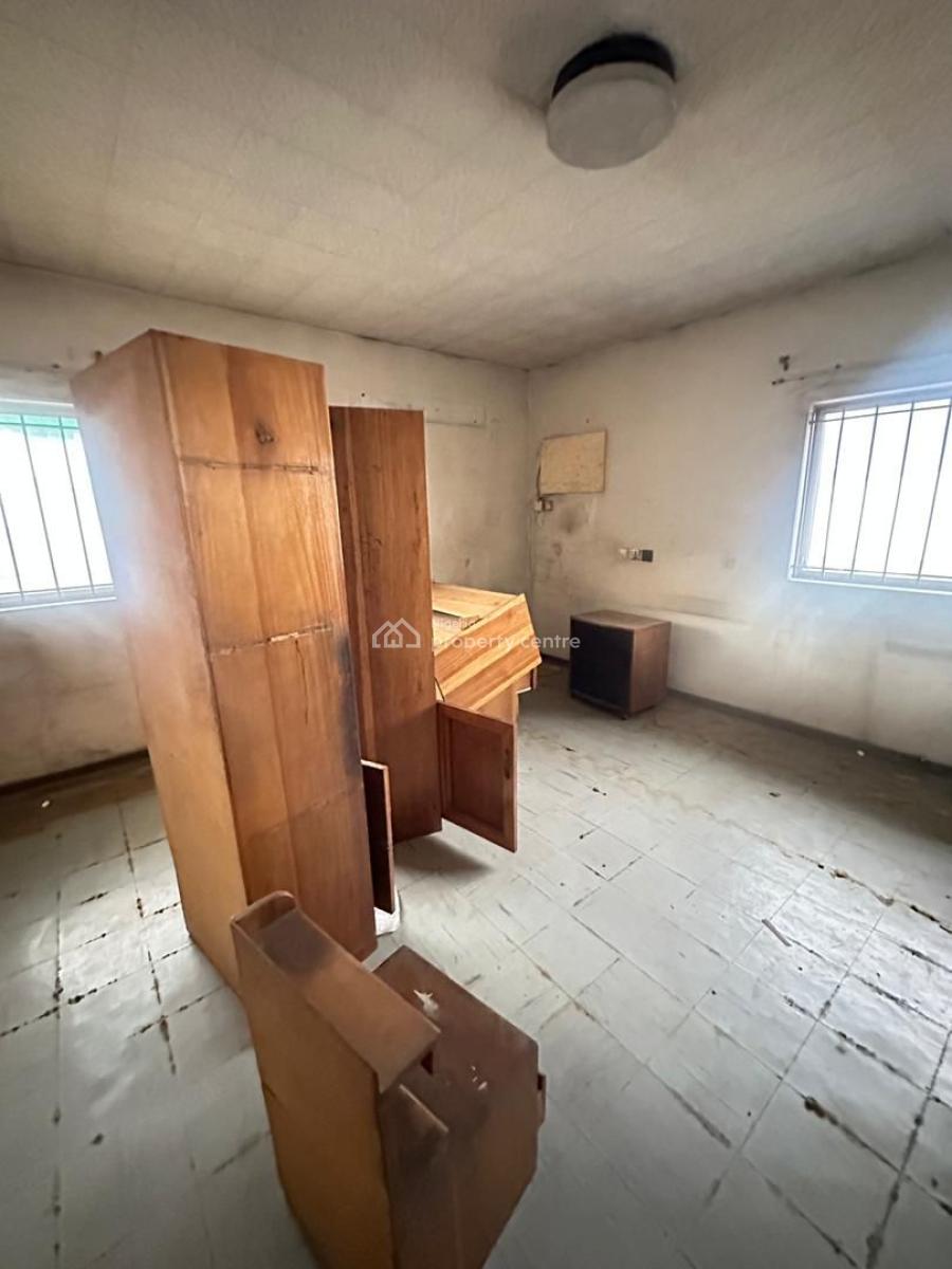 a Well Maintained  6-bedroom Semi Detached Duplex with a Study Rm & Bq, Off Adeniran Ogunsanya Street., Surulere, Lagos, Semi-detached Duplex for Rent