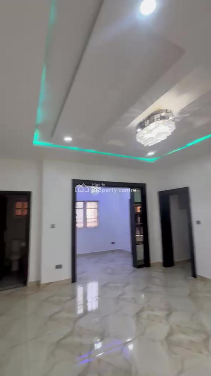 Massive Luxurious 3-bedroom Flat  Durumi, By American International, By American International School, Durumi, Abuja, Flat / Apartment for Rent