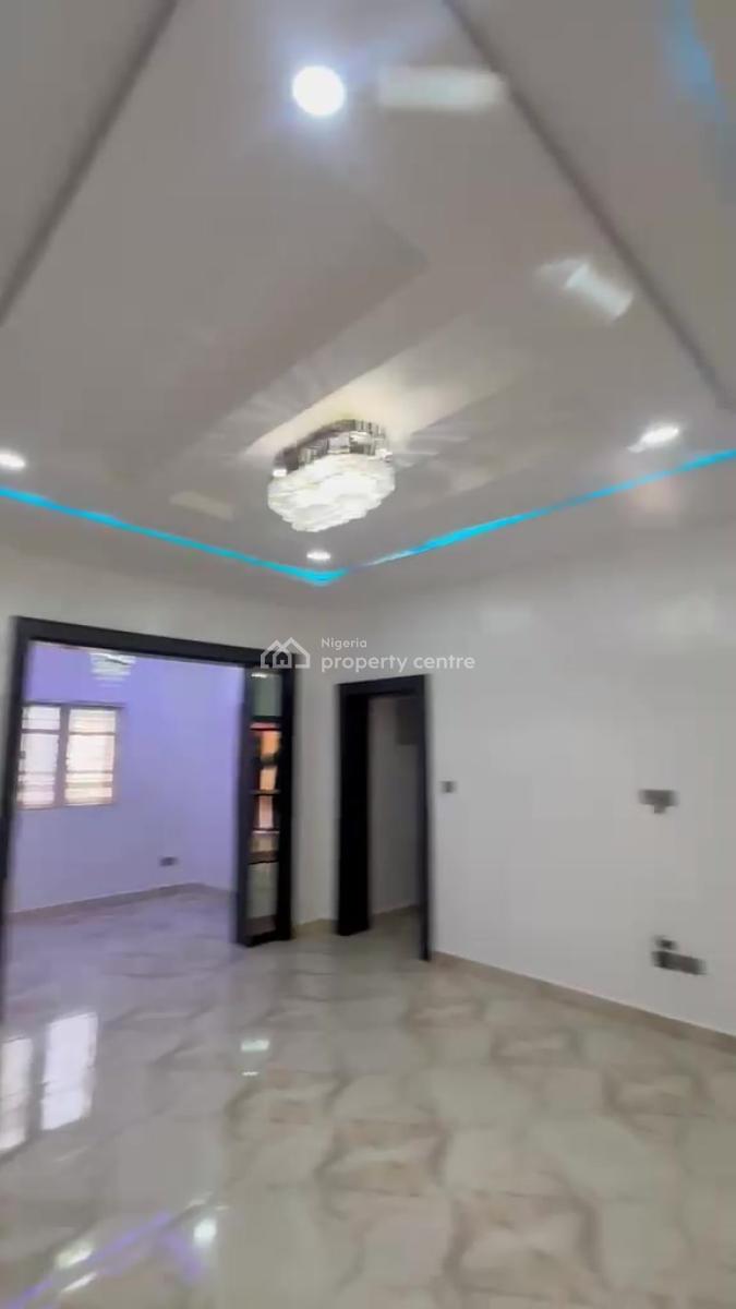 Massive Luxurious 3-bedroom Flat  Durumi, By American International, By American International School, Durumi, Abuja, Flat / Apartment for Rent