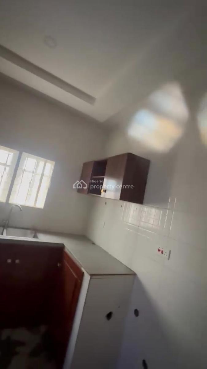 Massive Luxurious 3-bedroom Flat  Durumi, By American International, By American International School, Durumi, Abuja, Flat / Apartment for Rent