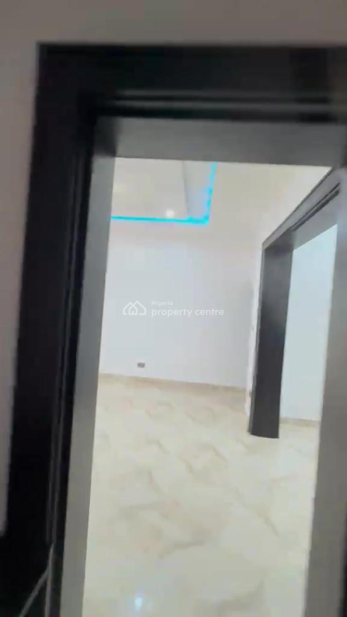 Massive Luxurious 3-bedroom Flat  Durumi, By American International, By American International School, Durumi, Abuja, Flat / Apartment for Rent