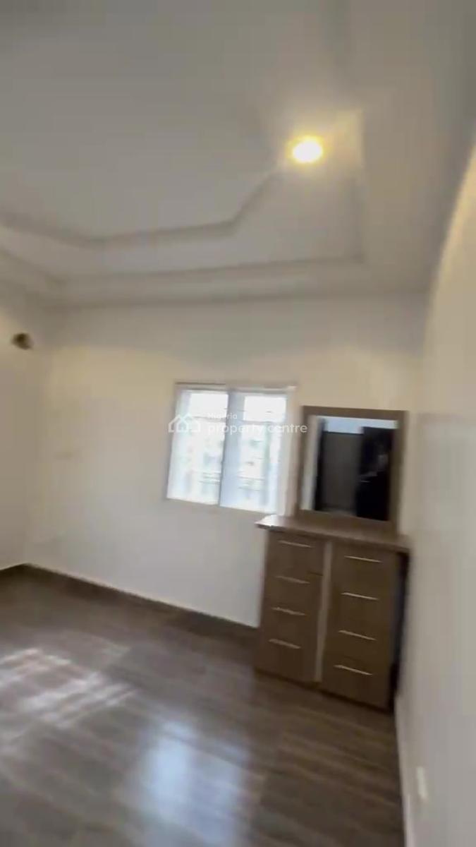 Massive Luxurious 3-bedroom Flat  Durumi, By American International, By American International School, Durumi, Abuja, Flat / Apartment for Rent