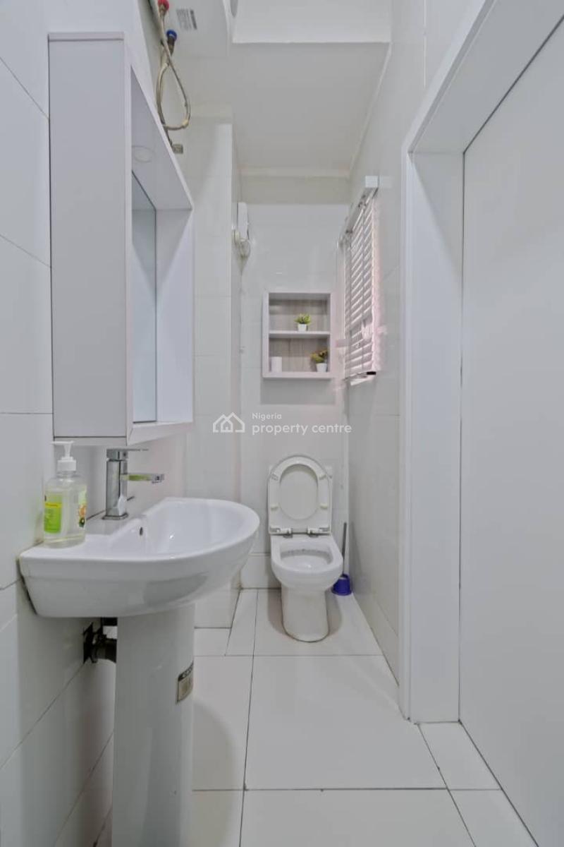 Fully Furnished 2 Apartment, Off Admiralty Way, Lekki Phase 1, Lekki, Lagos, Flat / Apartment for Rent