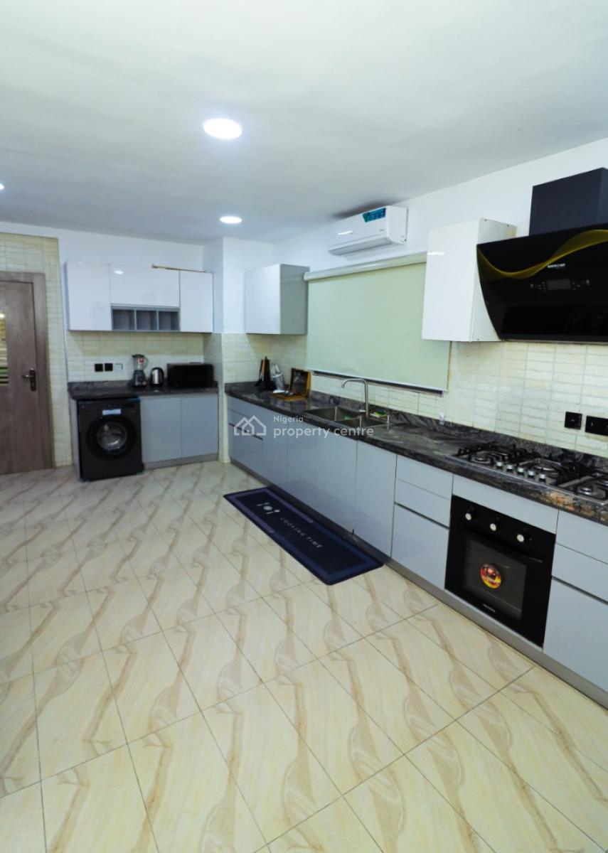 Smart 3 Bedroom Apartment, Abiru Adetoro Street, Victoria Island (vi), Lagos, Flat / Apartment Short Let