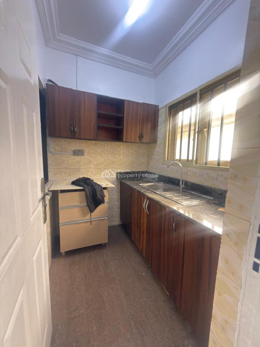 1 Bedroom Flat, Lekki Phase 1, Lekki, Lagos, Mini Flat (room and Parlour) for Rent