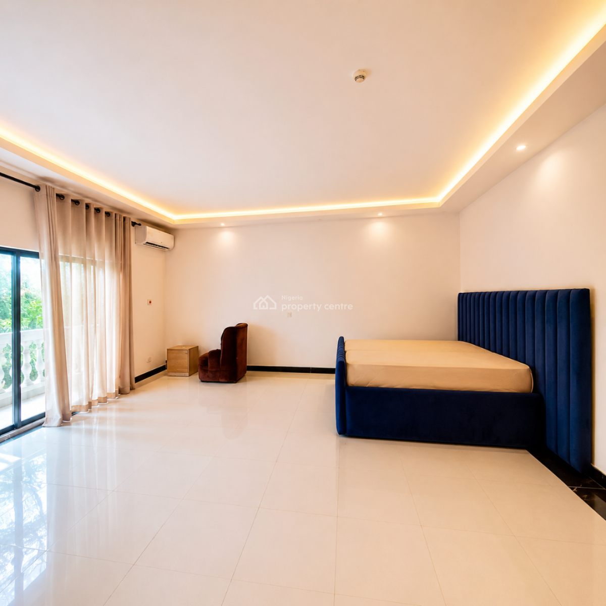 Massive 3 Bedroom Flat Upstairs in a Gated Beautiful Estate, By Chevron Toll Gate, Lekki, Lagos, Flat / Apartment for Rent
