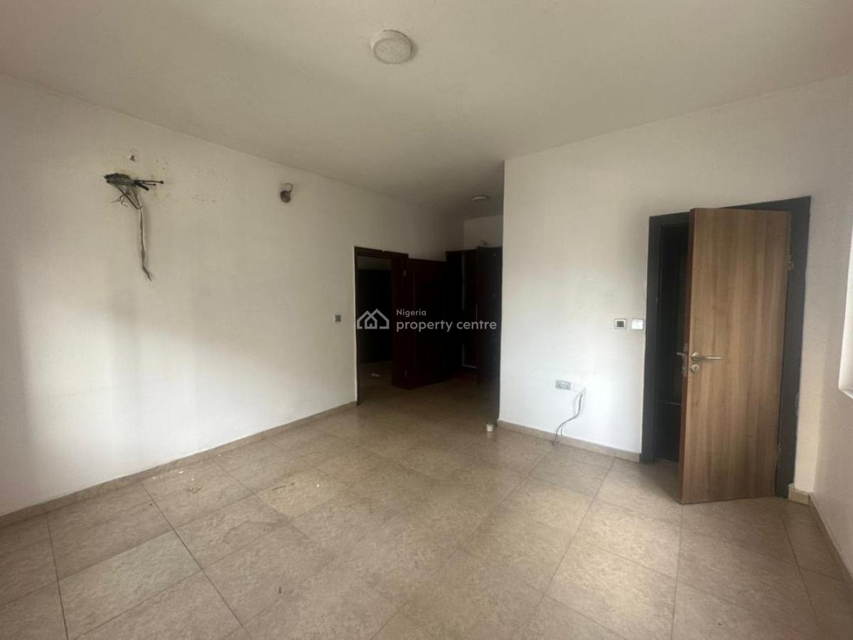 Fully Serviced 1bedroom Apartment (miniflat) with 24hours Light, Sterling Cooperative Estate, Mobil Road, Ajah, Ajah, Lagos, Mini Flat (room and Parlour) for Rent